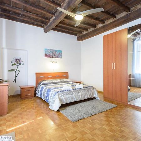 Casa Tua A Monti Apartment Рим Стая снимка