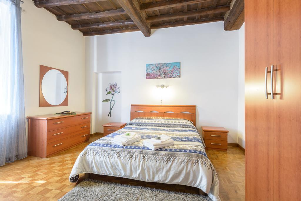 Casa Tua A Monti Apartment Рим Стая снимка