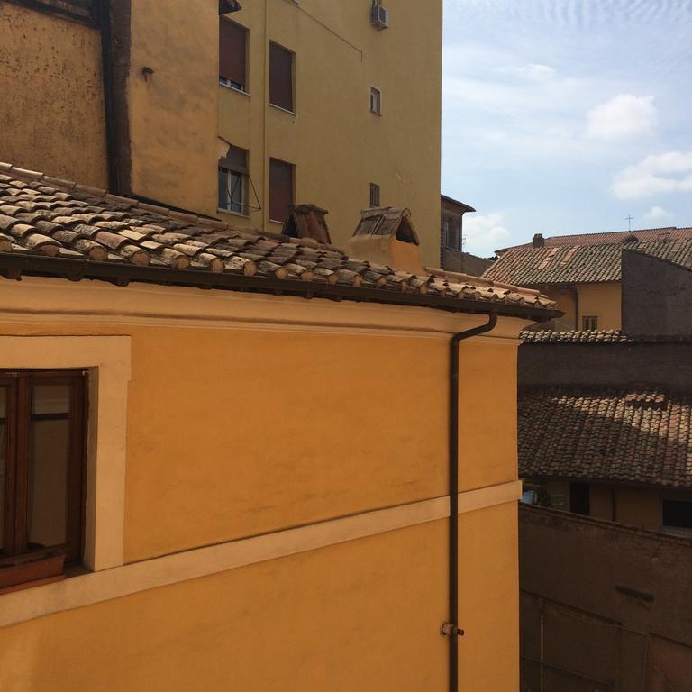 Casa Tua A Monti Apartment Рим Стая снимка