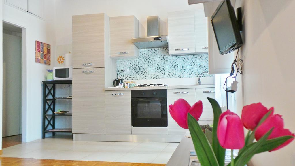 Casa Tua A Monti Apartment Рим Екстериор снимка
