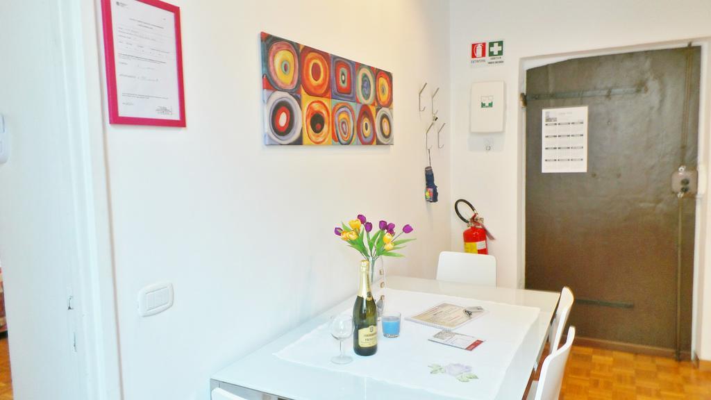 Casa Tua A Monti Apartment Рим Екстериор снимка