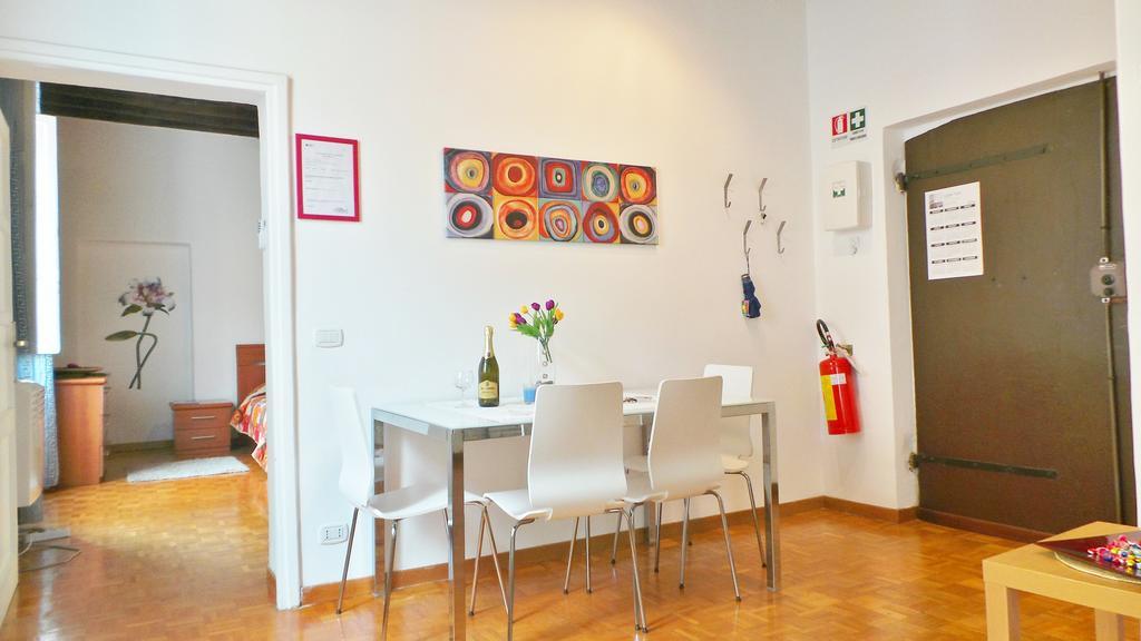 Casa Tua A Monti Apartment Рим Екстериор снимка