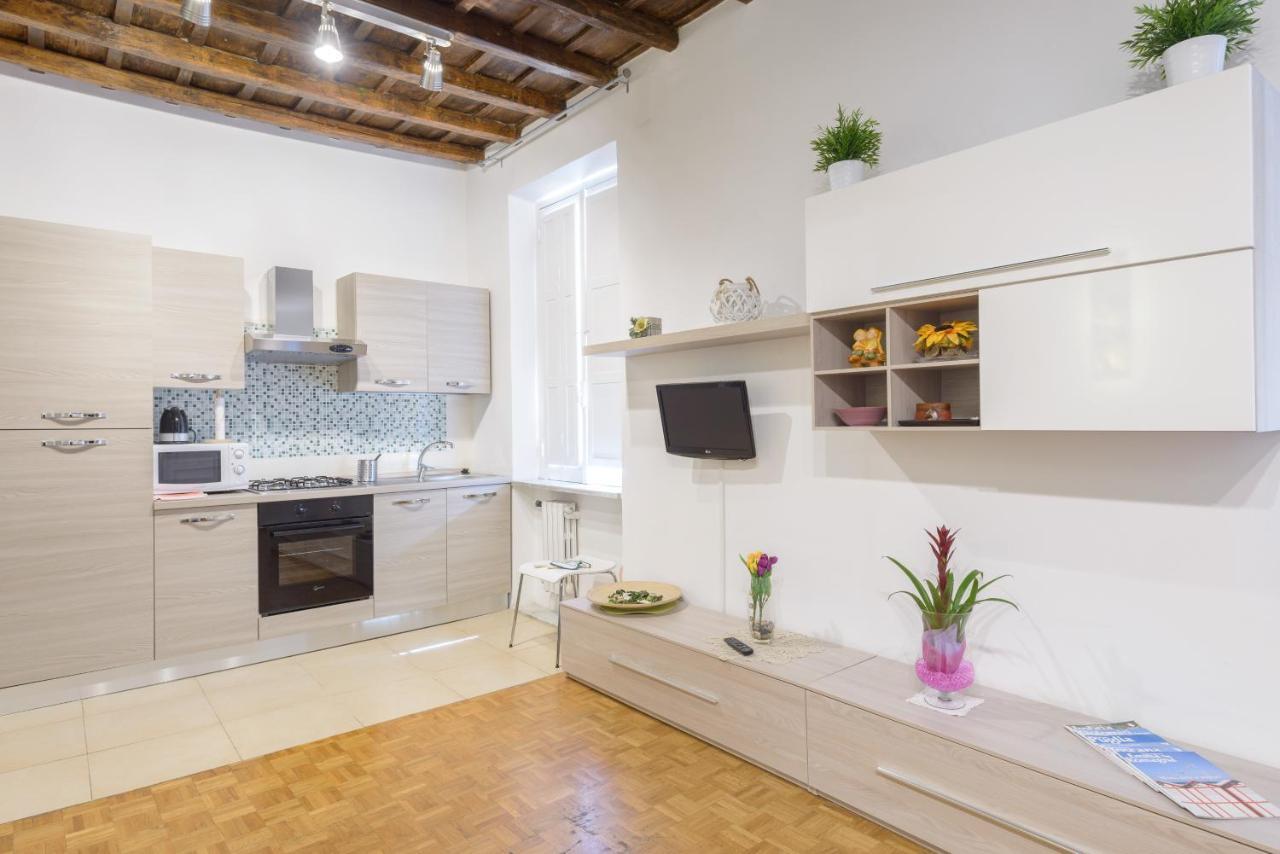 Casa Tua A Monti Apartment Рим Стая снимка