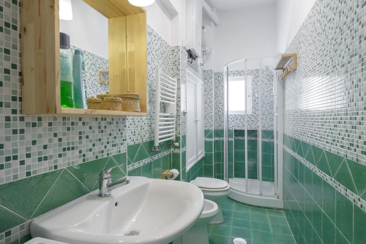 Casa Tua A Monti Apartment Рим Стая снимка