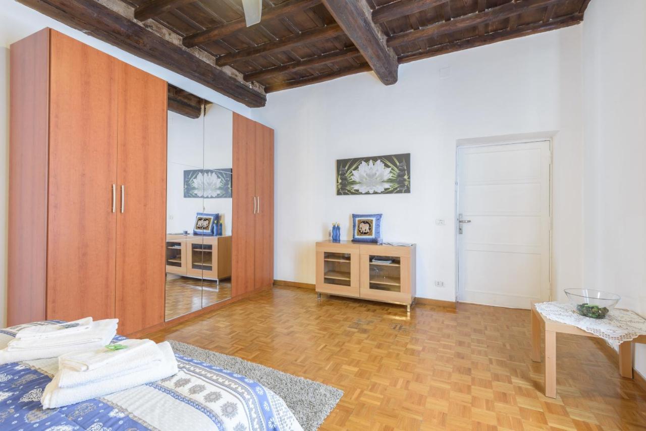 Casa Tua A Monti Apartment Рим Стая снимка